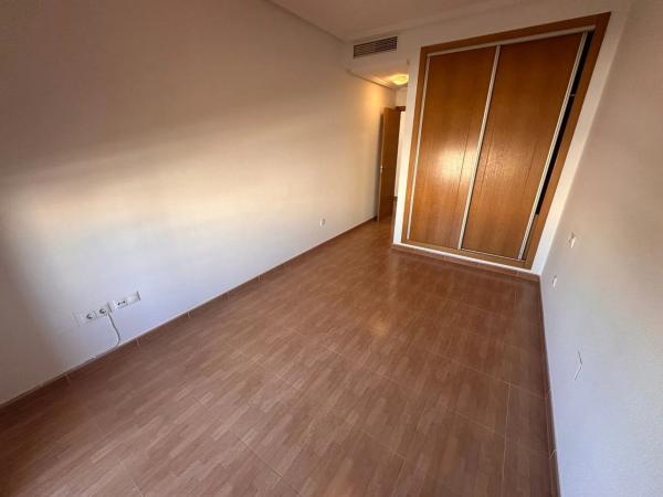 Piso en CL Tierno Galvan, 11