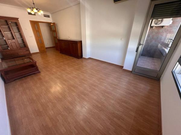 Piso en CL Tierno Galvan, 11