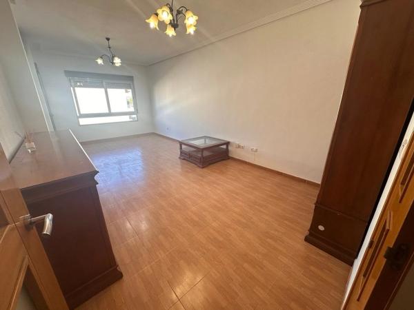 Piso en CL Tierno Galvan, 11