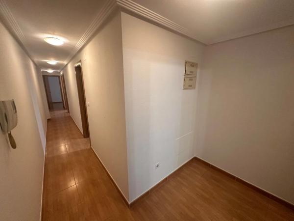 Piso en CL Tierno Galvan, 11