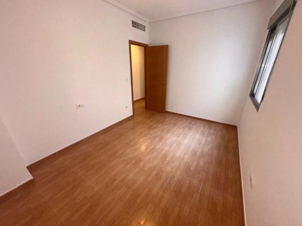 Piso en CL Tierno Galvan, 11