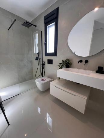 Casa independiente en calle Bach