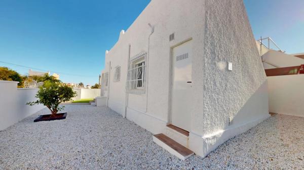 Casa independiente en calle Jumilla