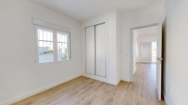 Casa independiente en calle Jumilla