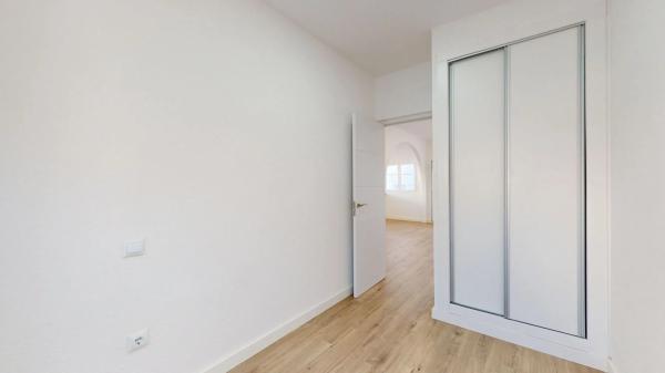 Casa independiente en calle Jumilla