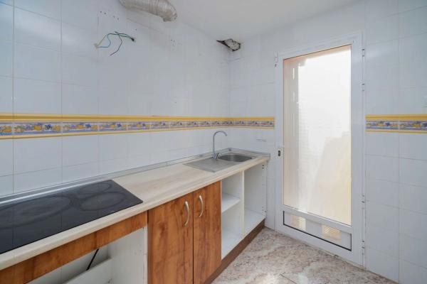 Chalet pareado en calle el Grove