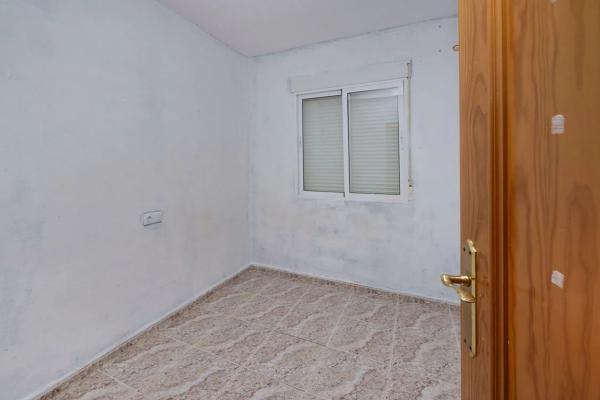 Chalet pareado en calle el Grove