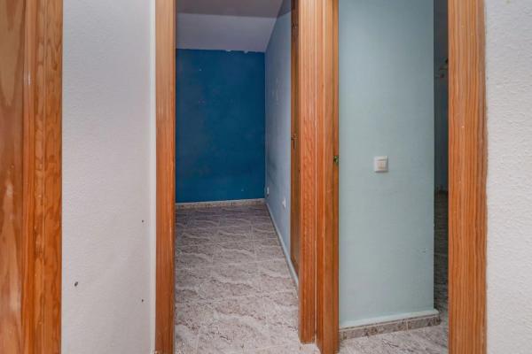 Chalet pareado en calle el Grove