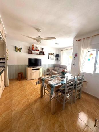 Chalet adosado en calle Filipinas