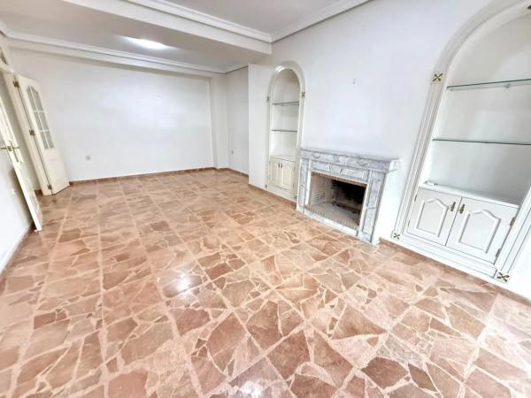 Piso en calle Ramón Gallud