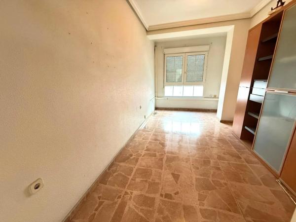 Piso en calle Ramón Gallud