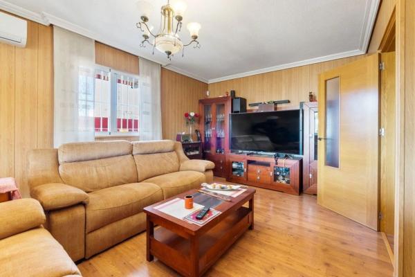 Ático en Barrio El Acequión