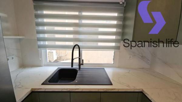 Casa independiente en avenida Alfredo Nobel