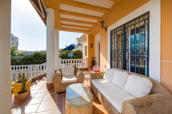 Casa independiente en calle de los Hibiscus