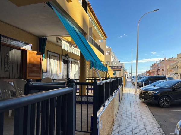 Piso en avenida Suiza, 50