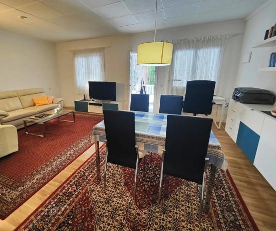 Chalet adosado en avenida Robleda