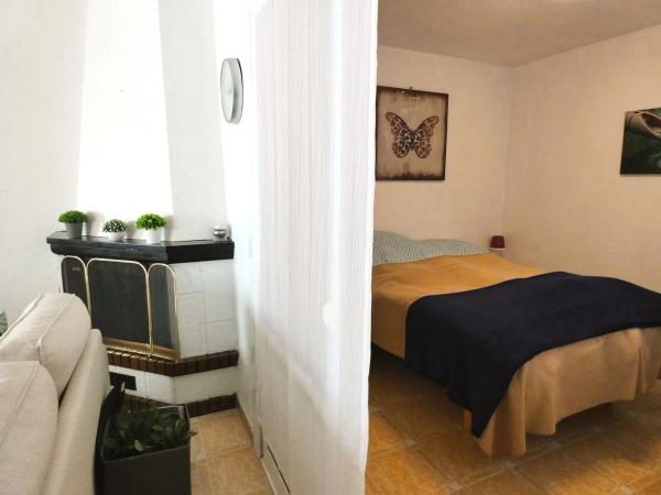 Chalet adosado en avenida de las Urracas, 15