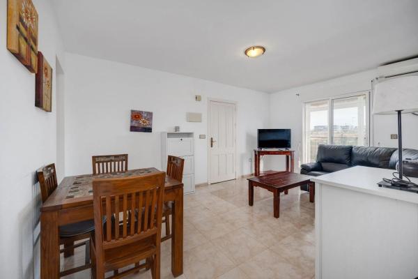 Casa independiente en calle Aida