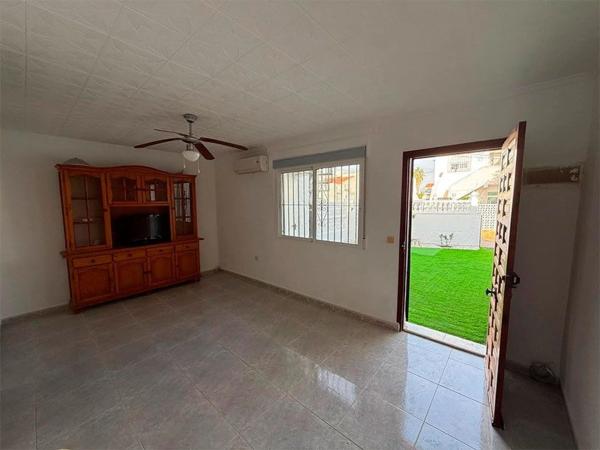 Chalet adosado en calle Otoño s/n