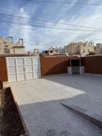 Chalet adosado en calle Águila