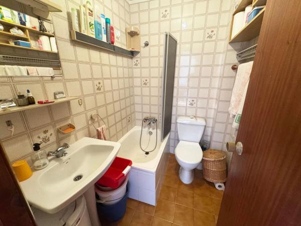 Chalet adosado en calle Diego Puerta