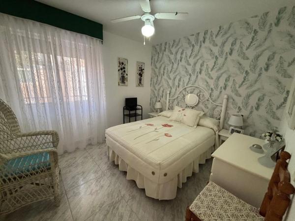 Chalet adosado en calle Francisco Diez Martinez