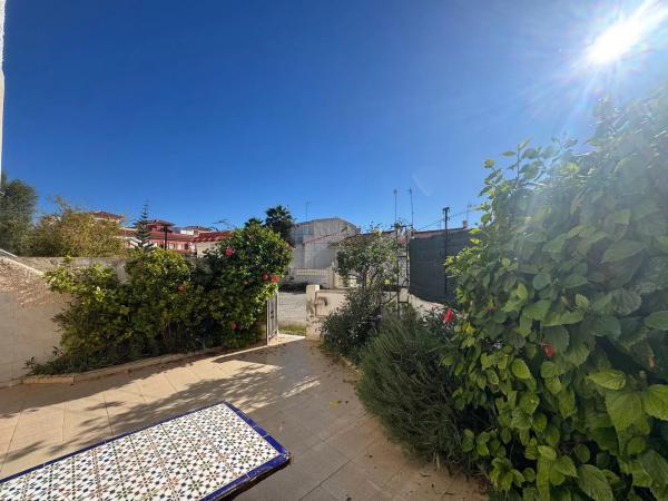 Chalet adosado en calle Diego Puerta