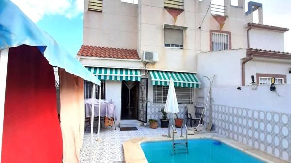 Chalet adosado en Urbanización Torreta III-Patricias