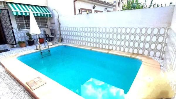 Chalet adosado en Urbanización Torreta III-Patricias