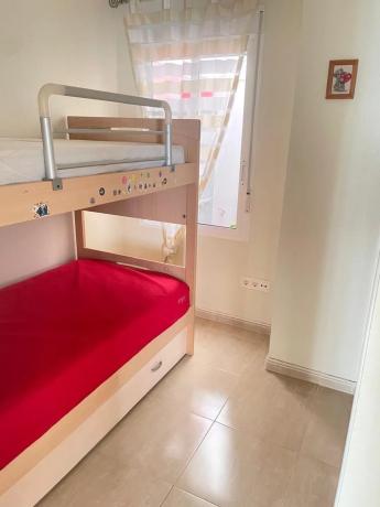 Chalet adosado en calle las Tortolas