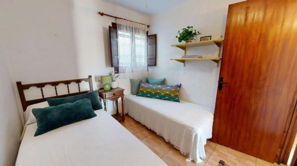 Casa independiente en avenida Elche Bal