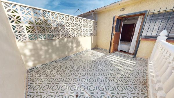 Casa independiente en avenida Elche Bal