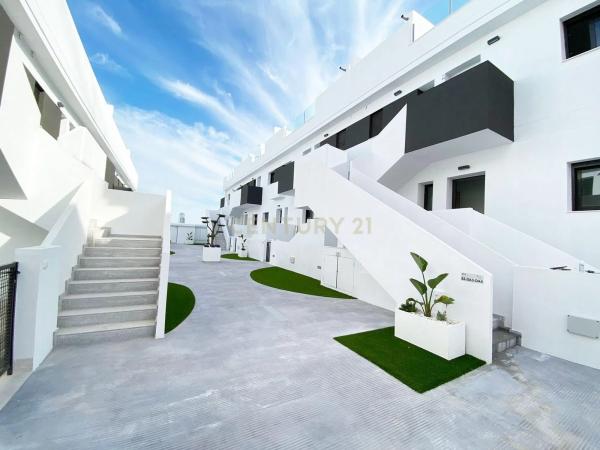 Ático en avenida de Denia, 5