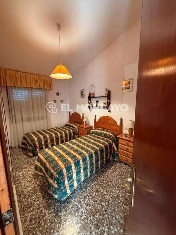 Chalet adosado en avenida de Torrevieja