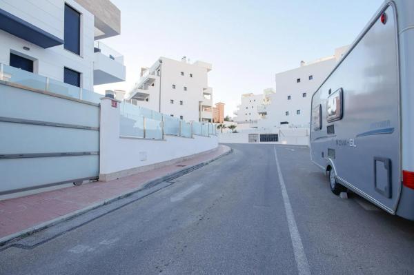 Casa independiente en calle la Sagra, 8