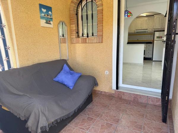 Chalet adosado en avenida de la Mancha