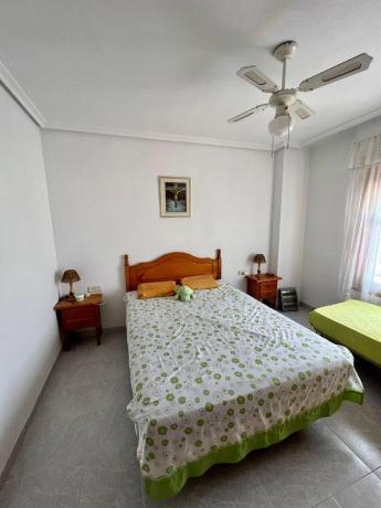 Casa independiente en calle Los Emilios