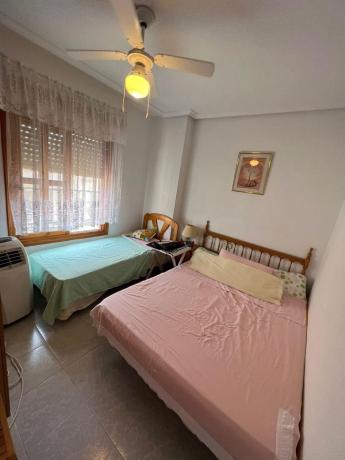 Casa independiente en calle Los Emilios