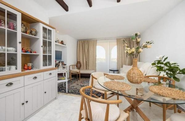 Piso en avenida Roentgen, 3