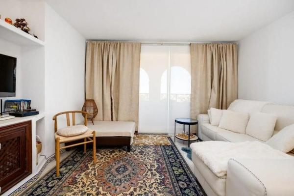 Piso en avenida Roentgen, 3