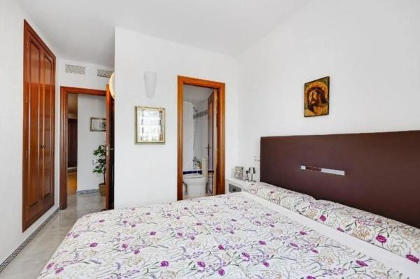 Piso en avenida Roentgen, 3