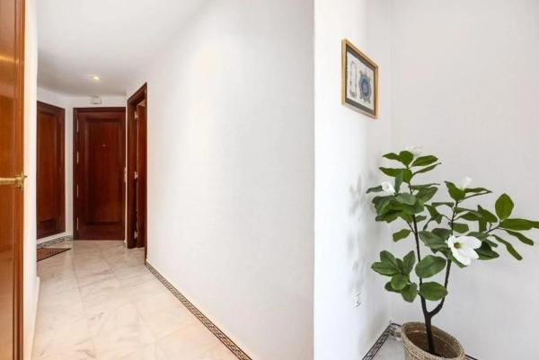 Piso en avenida Roentgen, 3