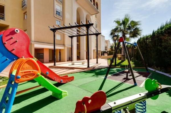 Piso en avenida Roentgen, 3