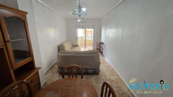 Piso en CL Caballero Rodas, 173