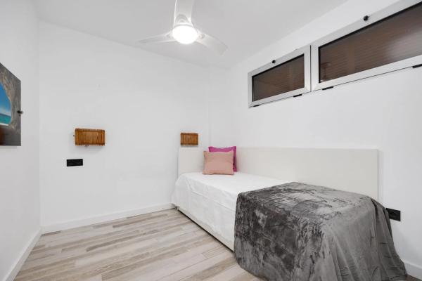 Piso en avenida de las Olas s/n