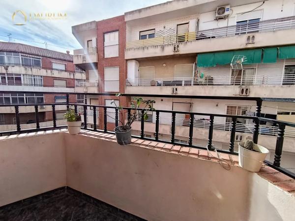 Piso en calle Castelló Castellon