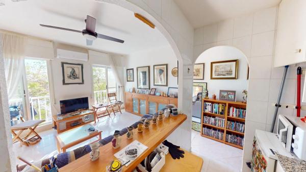 Estudio en avenida de l'Alegría