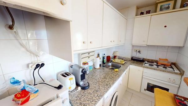 Estudio en avenida de l'Alegría