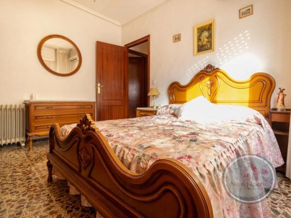 Piso en calle Poeta Miguel Hernandez