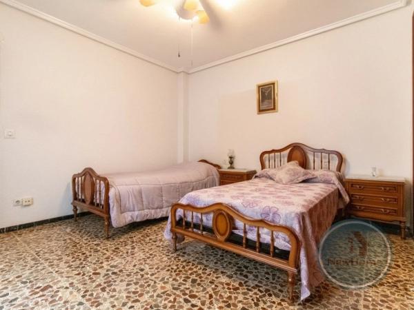 Piso en calle Poeta Miguel Hernandez